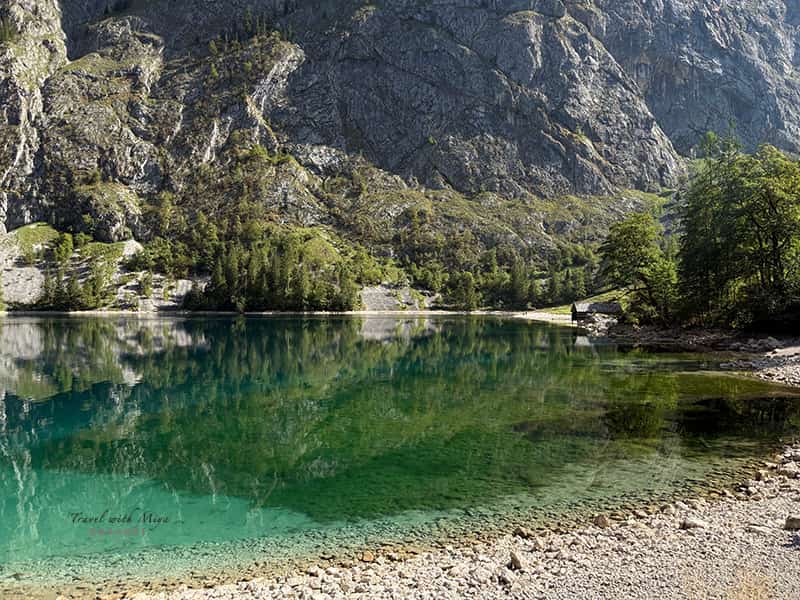 國王湖上湖的湖水綠湖面