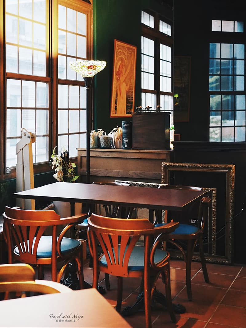 Antique Bar 1900：隱身大稻埕古董酒吧，穿越到19世紀歐洲美好年代 - Travel with Miya 跟著咪呀遊世界