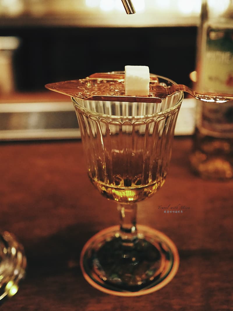 Antique Bar 1900：隱身大稻埕古董酒吧，穿越到19世紀歐洲美好年代 - Travel with Miya 跟著咪呀遊世界
