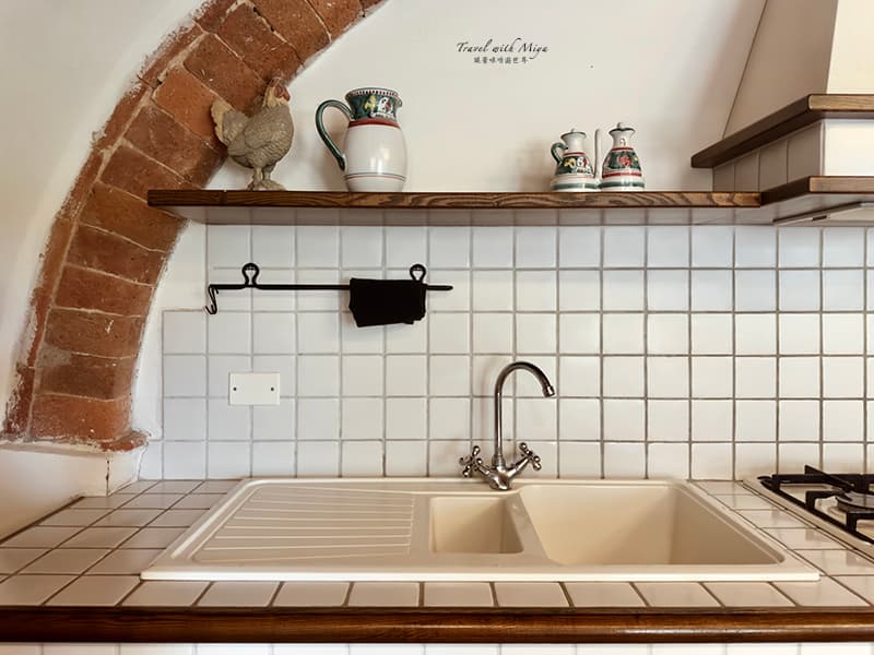 城堡住宿 Abbadia Sicille Relais 高級套房 Superior Suite 廚房洗手台