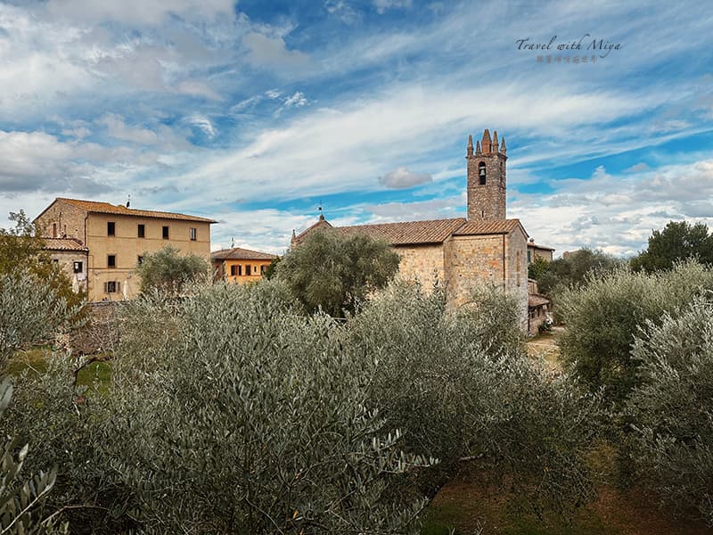蒙特里久尼 Monteriggioni 小鎮建築高塔