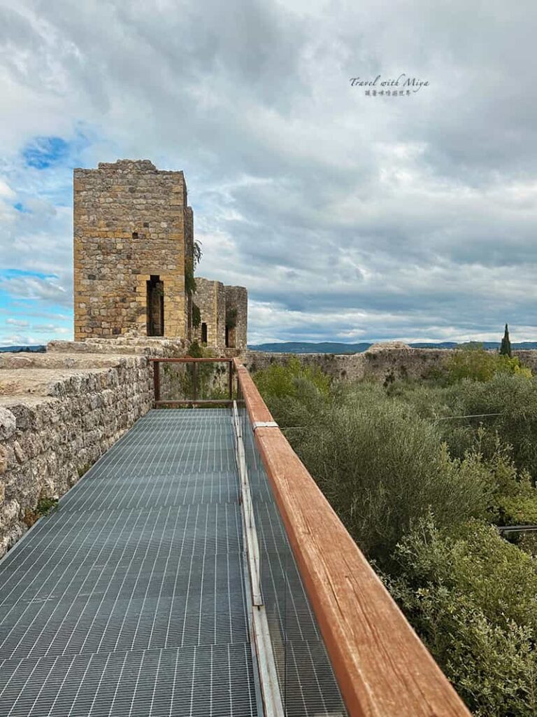 蒙特里久尼 Monteriggioni 北邊城牆步道