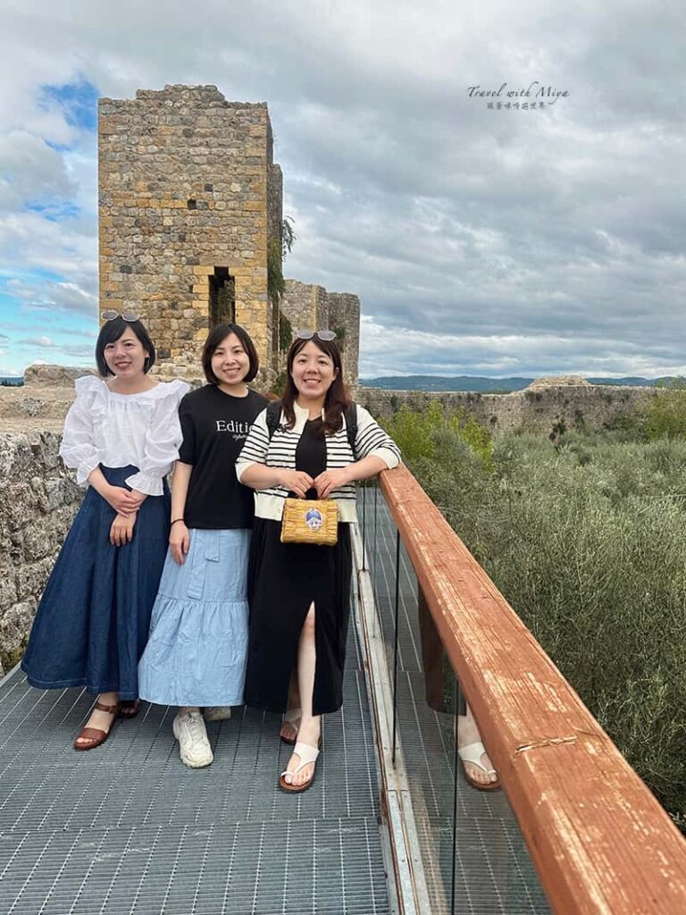 蒙特里久尼 Monteriggioni 北邊城牆步道合影
