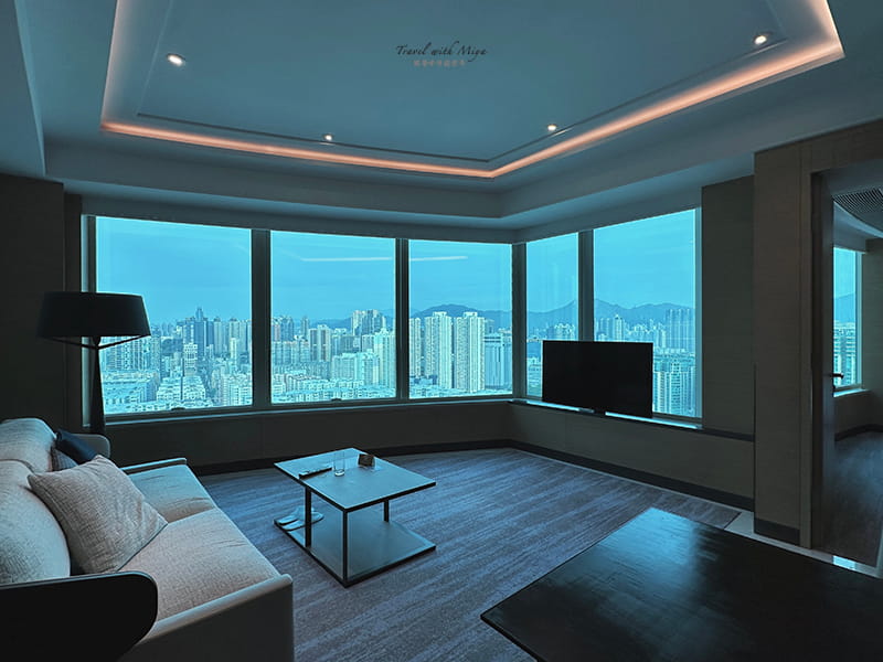 九龍海逸君綽酒店塔樓套房不同房型的客廳景