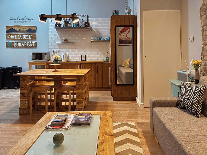 布達佩斯 Design Studio at the ruin pubs 公寓廚房和餐桌