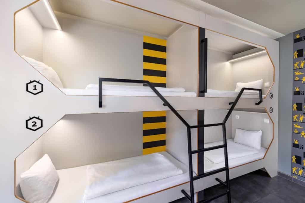 布達佩斯青旅推薦The Hive Party Hostel-床位