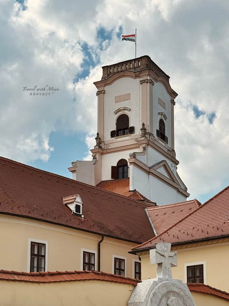 焦爾主教城堡 Püspökvár-Toronykilátó 塔樓