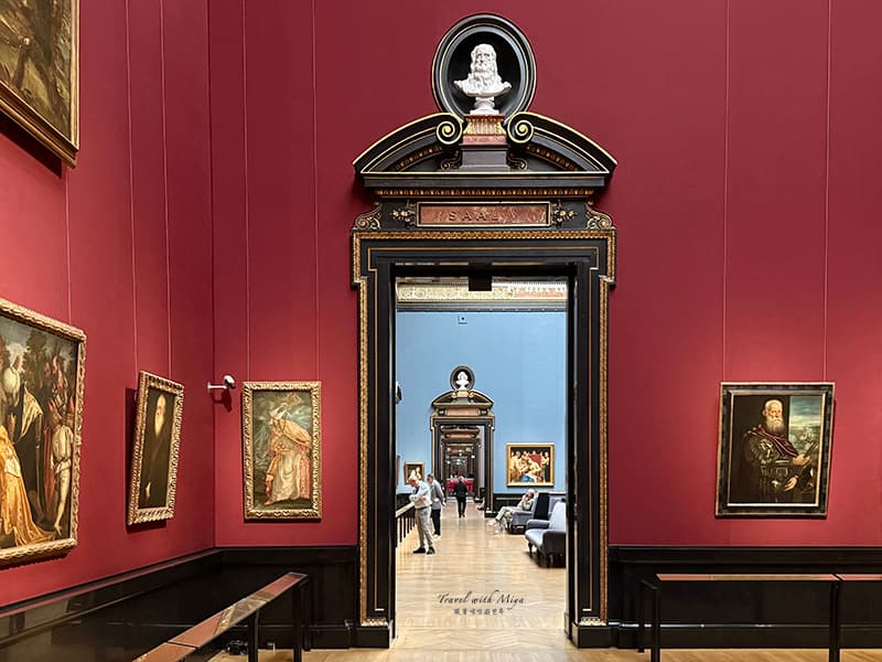 維也納藝術史博物館 Kunsthistorisches Museum Vienna 1樓酒紅牆壁展廳