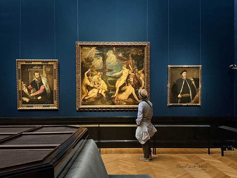 維也納藝術史博物館 Kunsthistorisches Museum Vienna 1樓深藍牆壁展廳