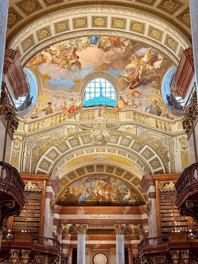 奧地利國家圖書館普隆克廳 Prunksaal / State Hall建築與壁畫