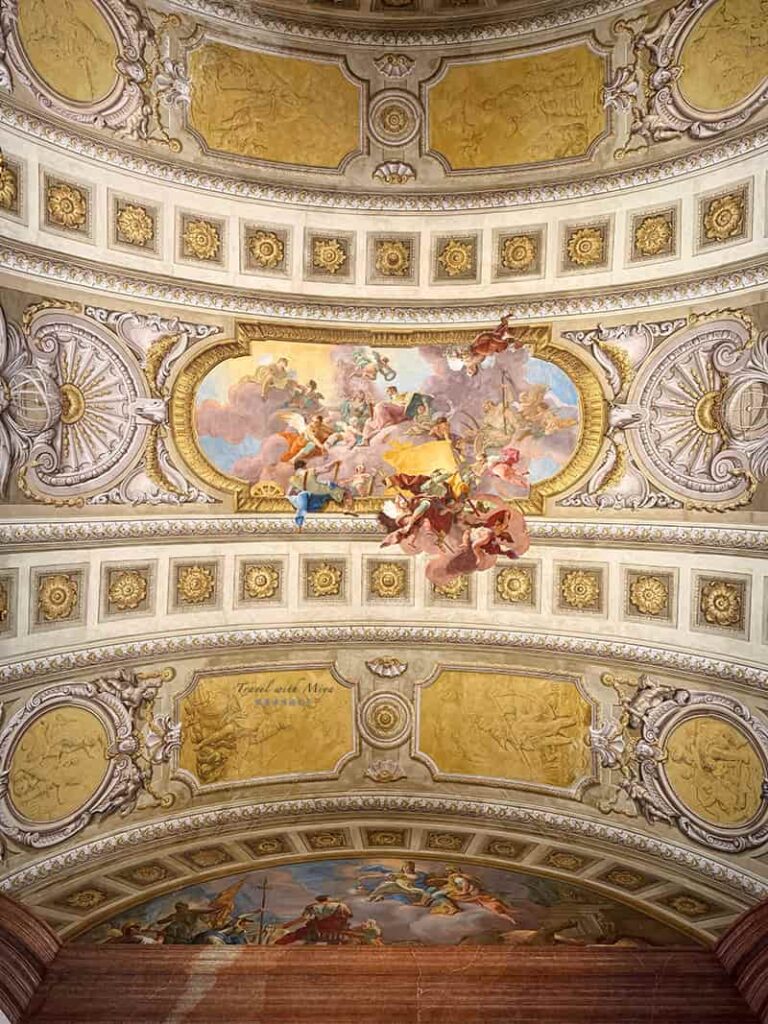 奧地利國家圖書館普隆克廳 Prunksaal / State Hall壁畫「戰爭和法律的寓言 Allegory of war and Law」