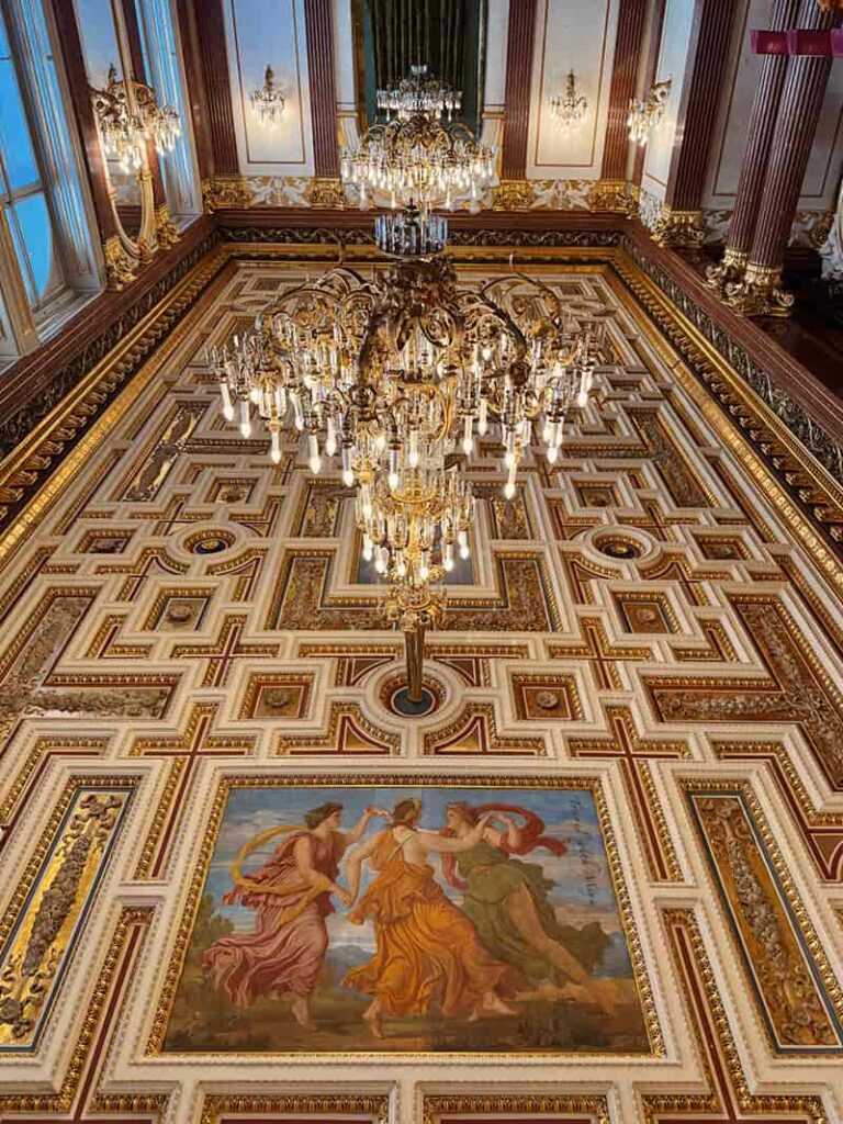 維也納皇室御用百年咖啡廳 Gerstner 天花板大理石廳裝飾壁畫