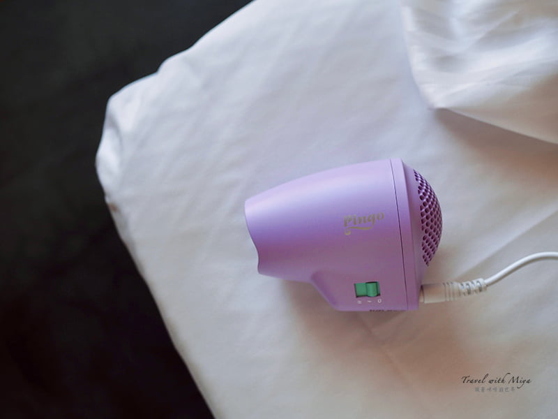 Pingo第一代吹風機霧莓紫接上電線