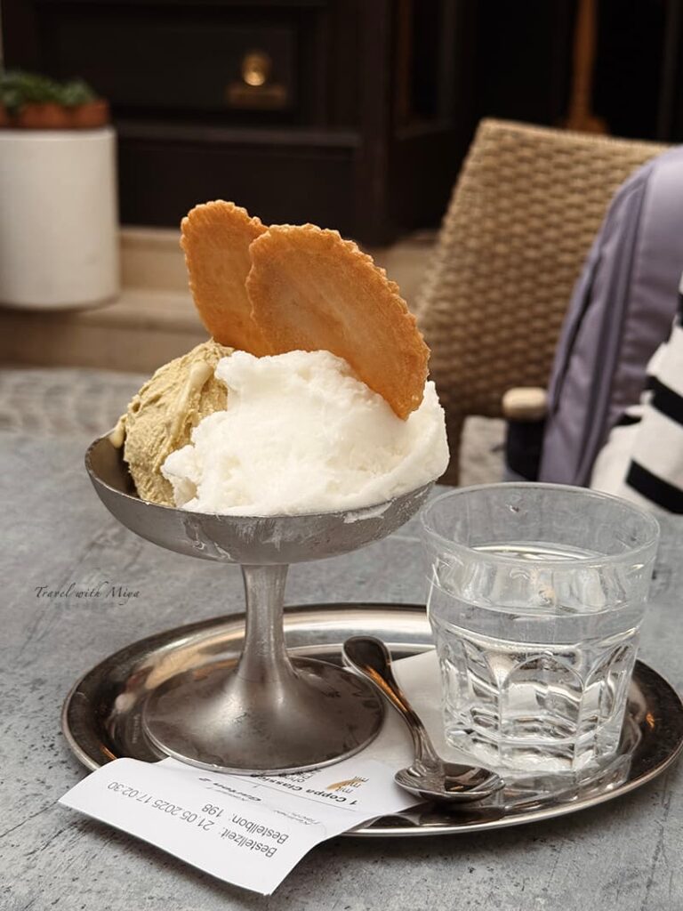 維也納聖安妮教堂旁冰淇淋店Ferrari Gelato內用冰淇淋-檸檬和開心果