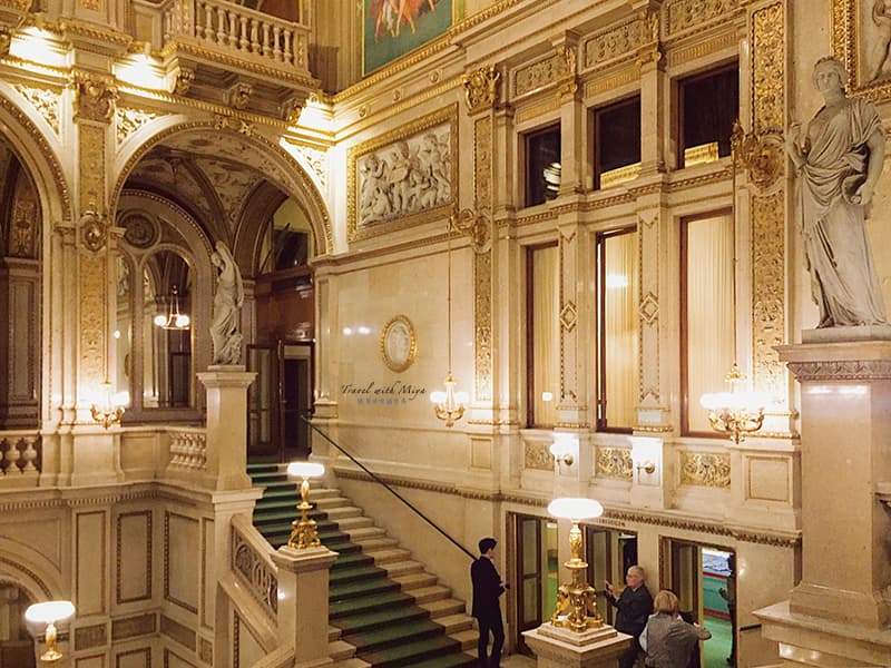 維也納國家歌劇院 Wiener Staatsoper 階梯裝潢