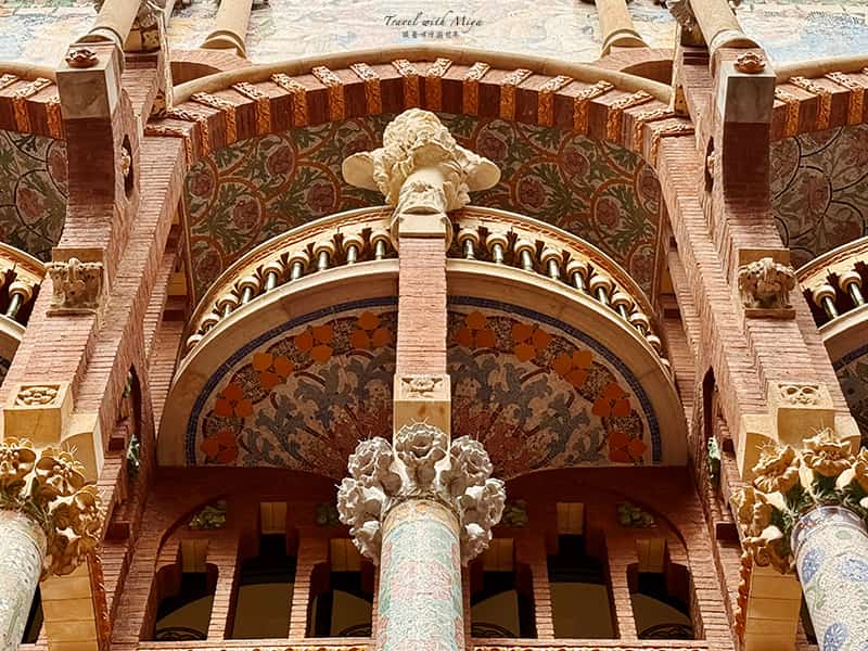 加泰隆尼亞音樂宮外觀-陽台下繪畫