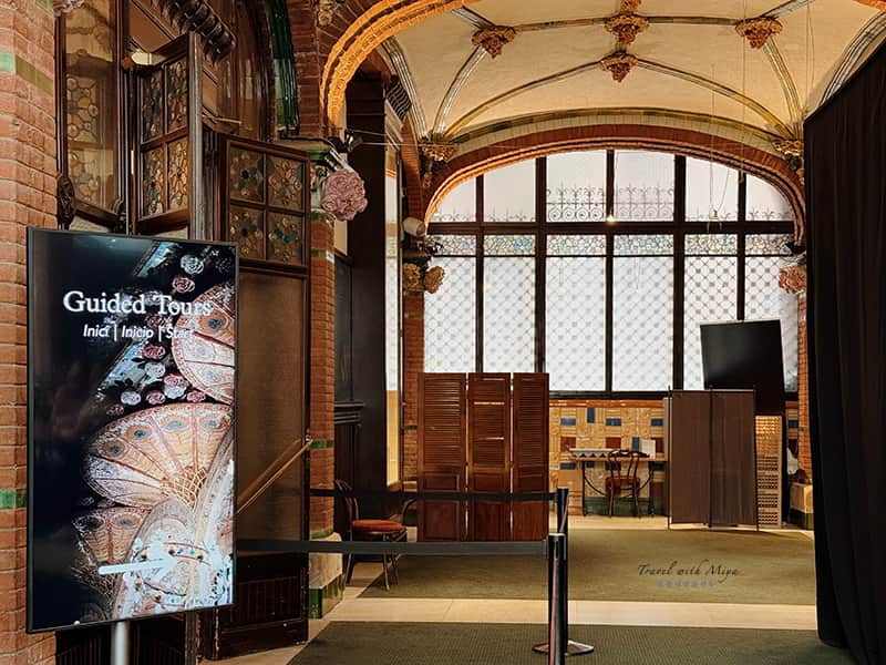 加泰隆尼亞音樂宮專人導覽告示牌