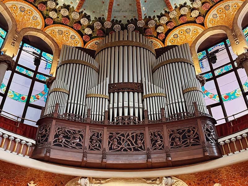 加泰隆尼亞音樂宮舞台後方管風琴
