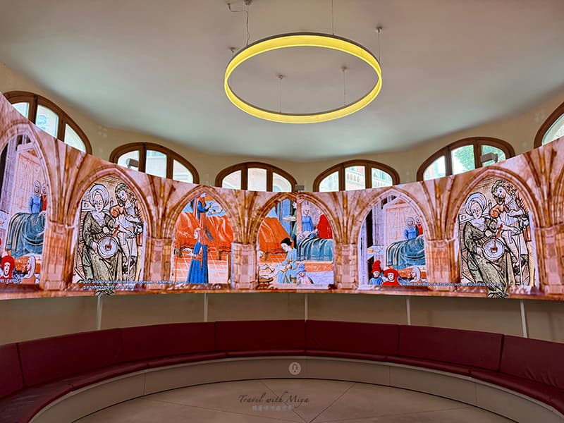 聖十字聖保羅醫院的聖薩爾瓦多廳-圓弧影音室和歷史彩繪影音畫面