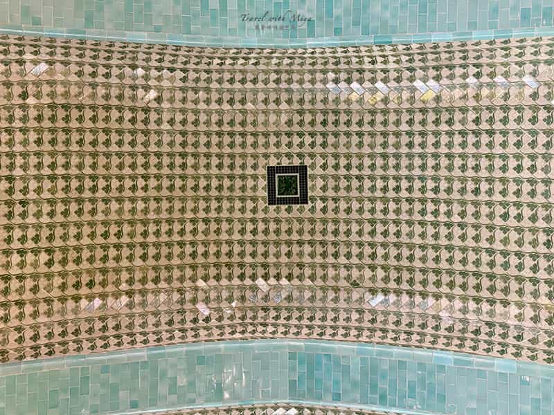 聖十字聖保羅醫院的聖薩爾瓦多廳天花板馬賽克磁磚