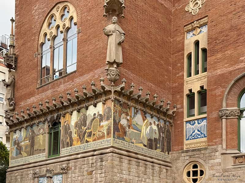 聖十字聖保羅醫院-行政廳外牆的馬賽克繪畫