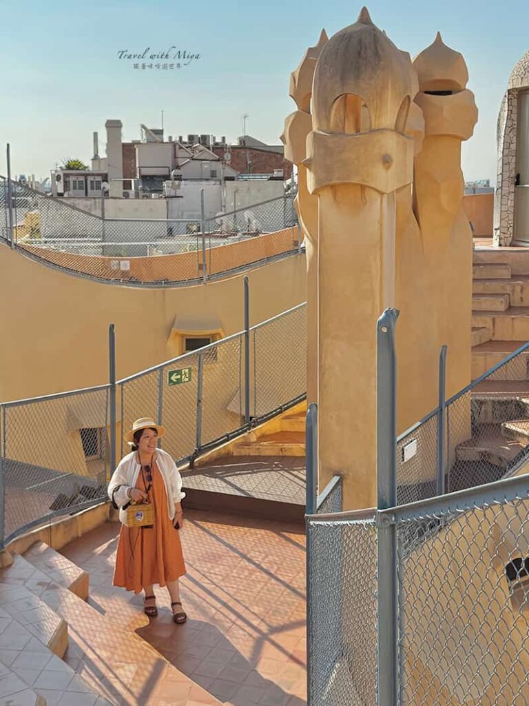 米拉之家屋頂露台-和武士煙囪合照