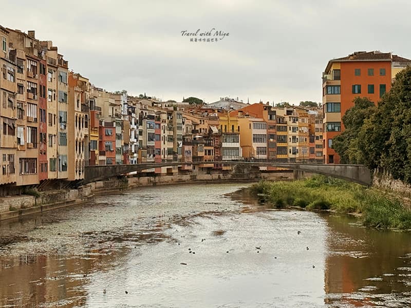 赫羅納奧尼亞河岸