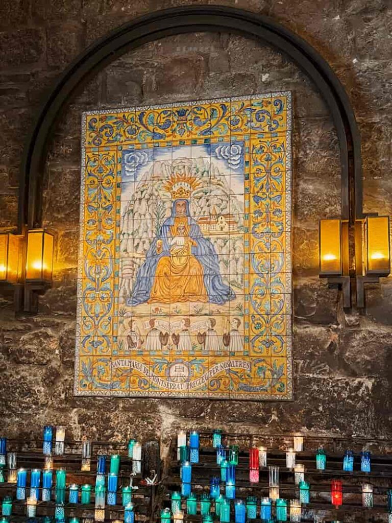 蒙塞拉特修道院點蠟燭祈福