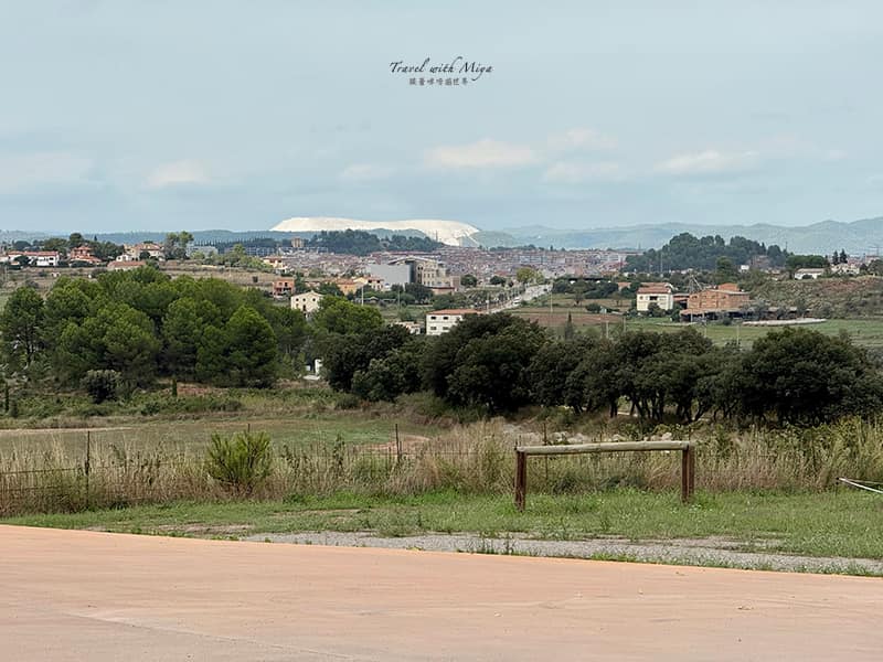 加泰隆尼亞歐耶酒莊 Oller del Mas 附近的鹽田