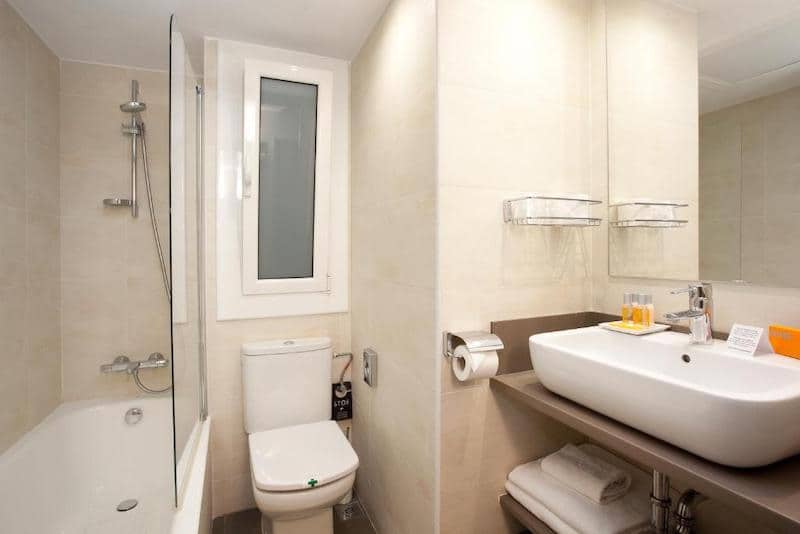 Aparthotel Silver 衛浴