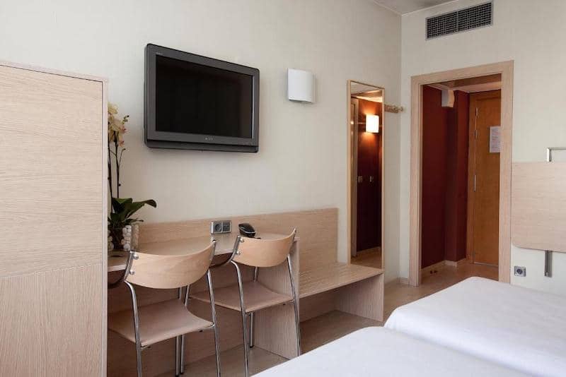 Aparthotel Silver 電視與辦公桌