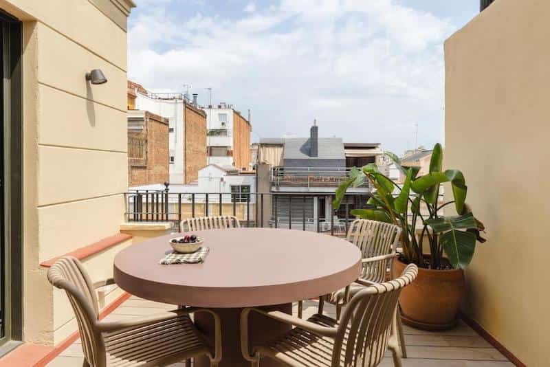 C211 Barcelona - Simaba Group 露台