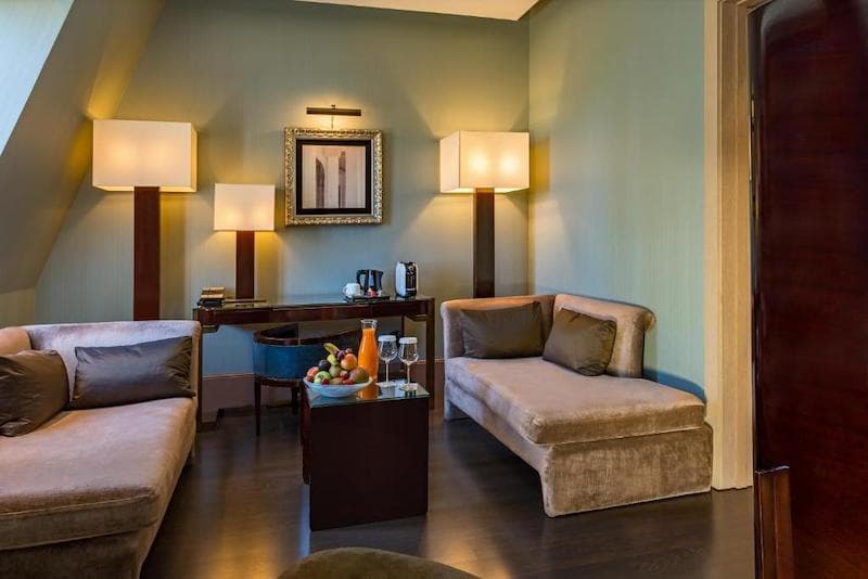 Casa-Fuster-GL-Monumento 沙發區