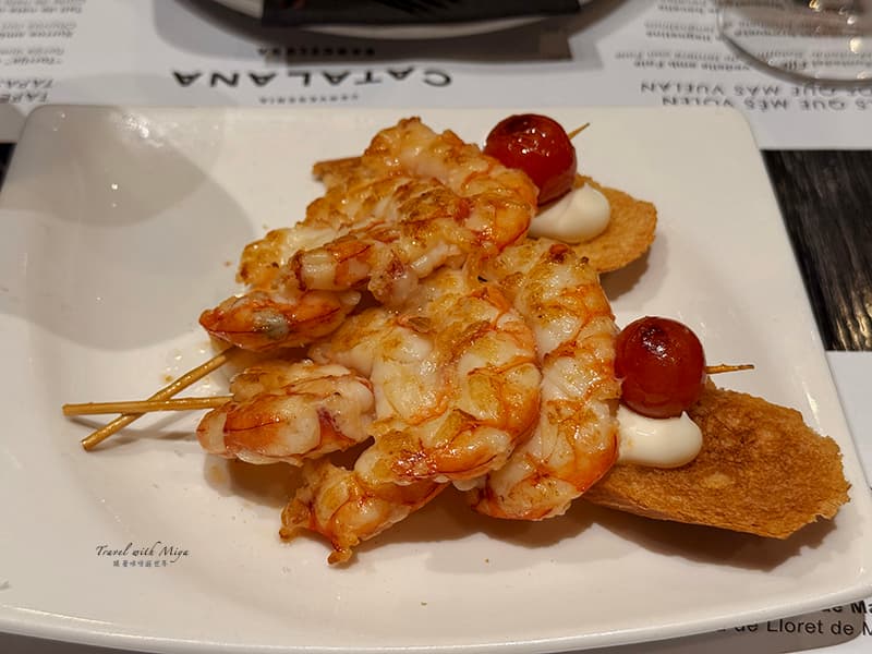 烤蝦串 Montadito de brocheta de langostinos