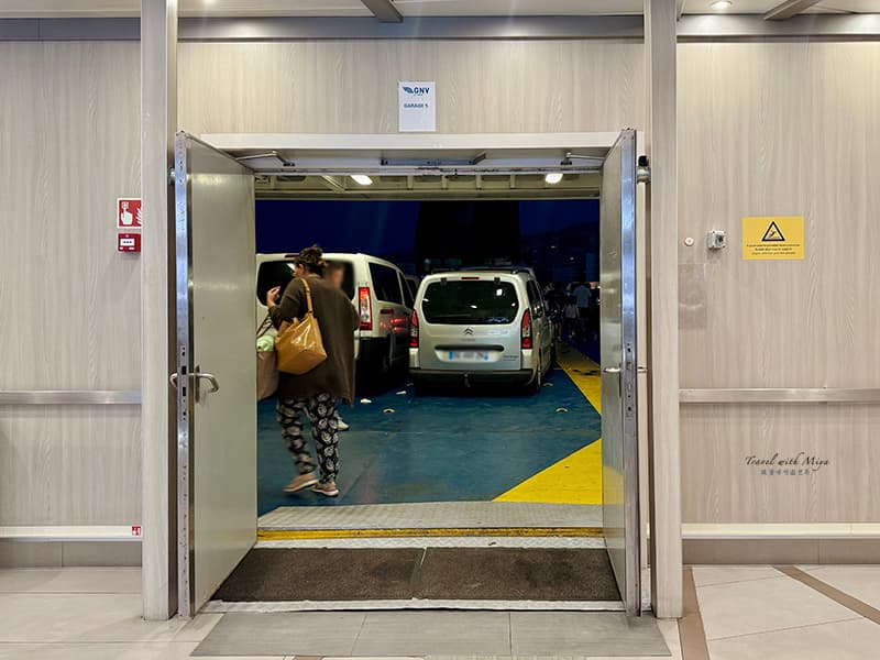 GNV渡輪 Garage 5 標示