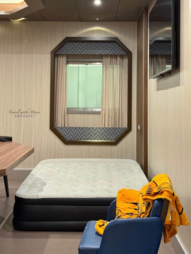 GNV會議室裡的充氣床墊