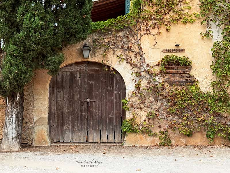 馬略卡島住宿Fangar Agroturismo 莊園內的指標路牌