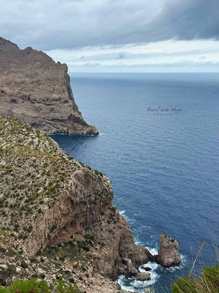 觀景台 Mirador des Colomer 懸崖與海景