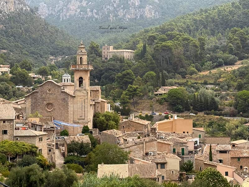 Mirador Valldemossa 觀景台小鎮教堂景