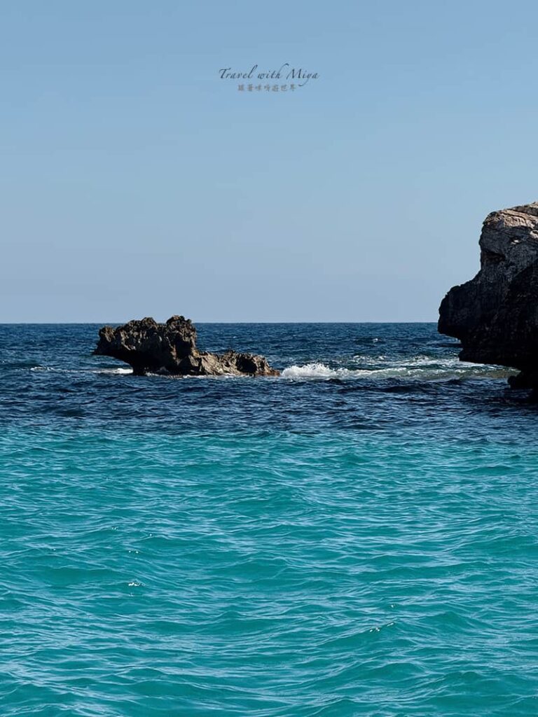 兩種顏色的海水