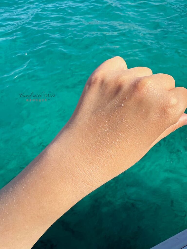 手上的海鹽結晶