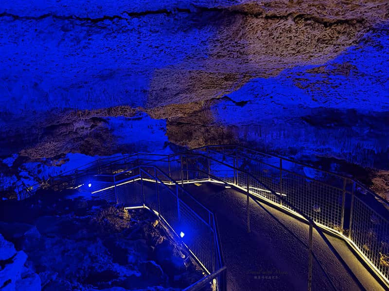 哈姆斯洞穴 Caves of Hams 階梯