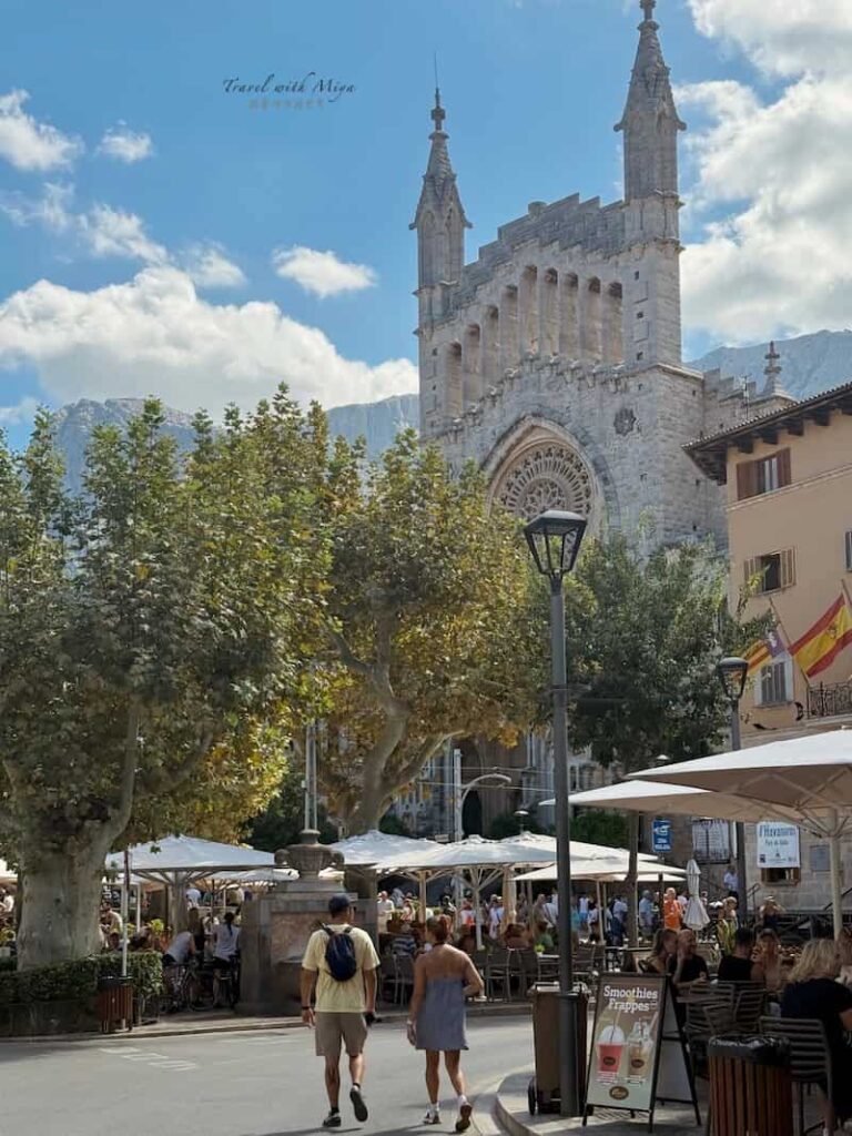 索列爾大教堂Església de Sant Bartomeu de Sóller